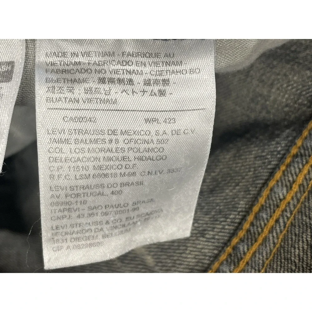 Levi's 505‎ Mens 38x34 Jeans Medium Wash Straight Leg Whiskering 100% Cotton
